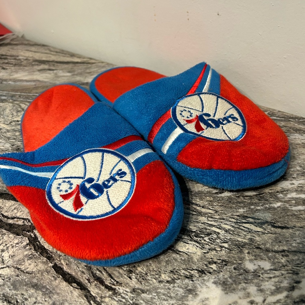 Philadelphia 76ers Red and Blue Slippers size Men  9-10